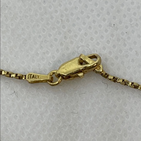 14K Yellow Gold Cross Pendant / Chain Necklace 4g - Picture 4 of 5